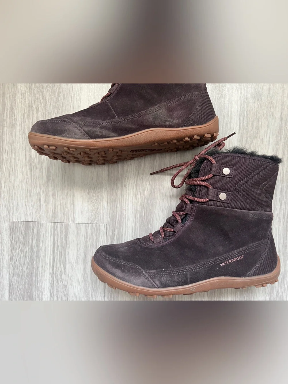 Columbia Waterproof Faux Fur Lace-Up Winter Snow Boots Women’s Size 10 Plum